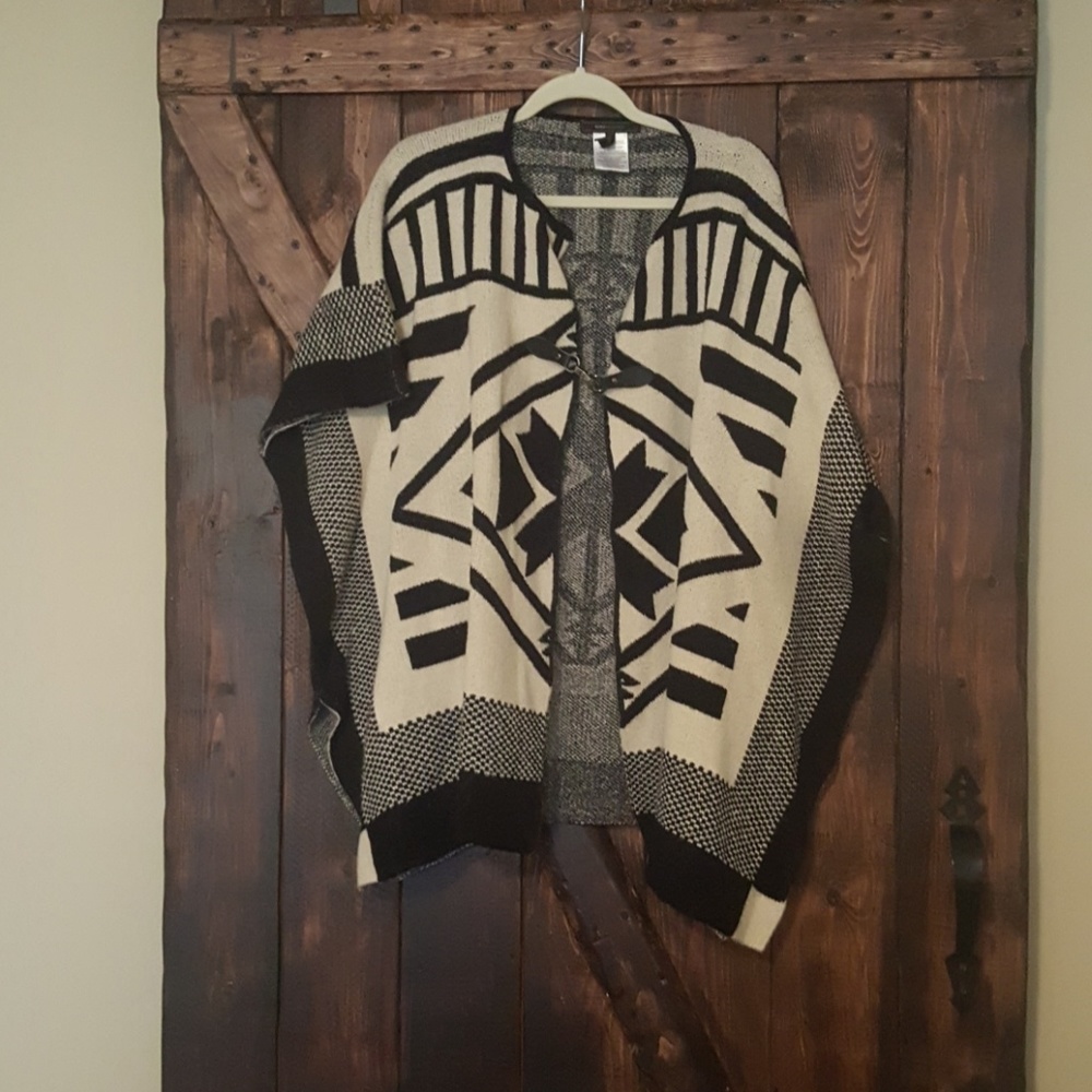 BCBG Shawl